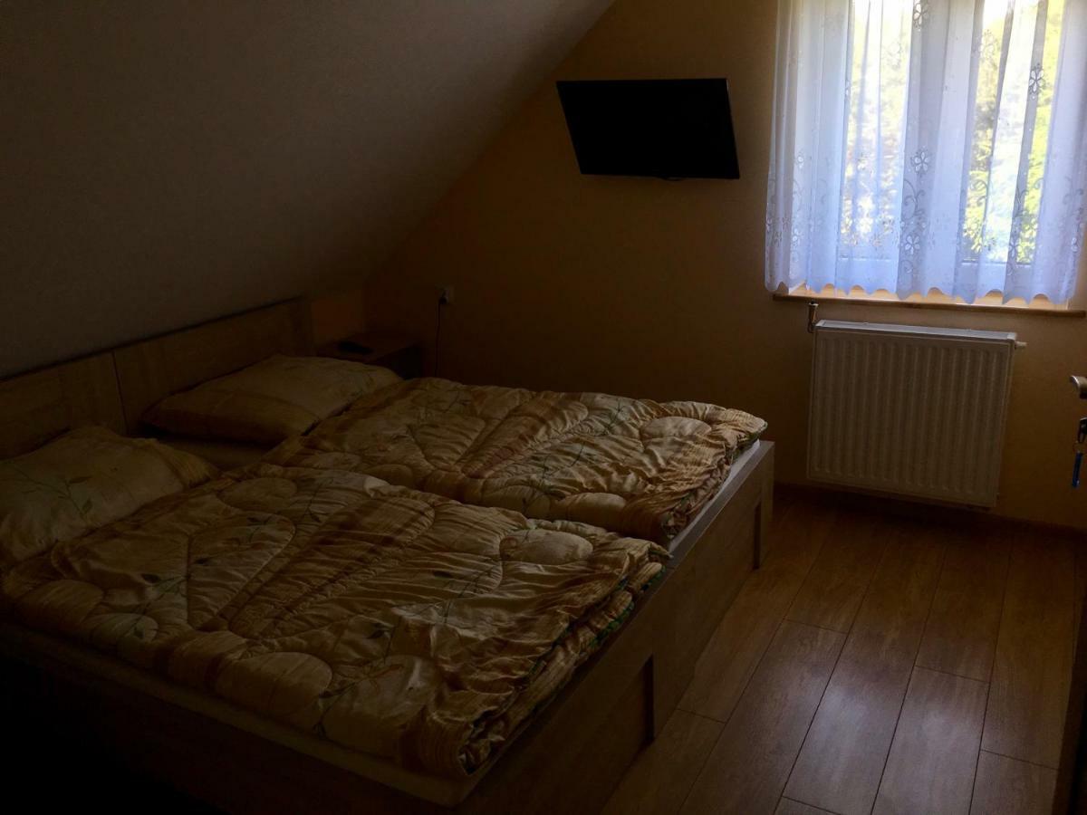 Teczowe Lowisko Hotel Wolka Orlowska Kültér fotó