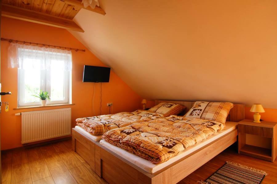 Teczowe Lowisko Hotel Wolka Orlowska Kültér fotó